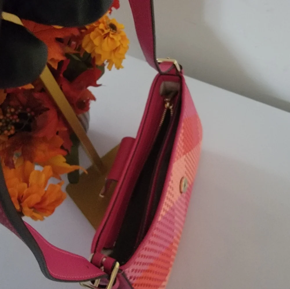 Kate Spade Vibrant Pink and Red Woven Shoulder Bag - Picture 7 of 9